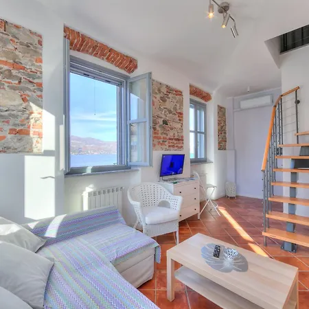 Apartment - Happy