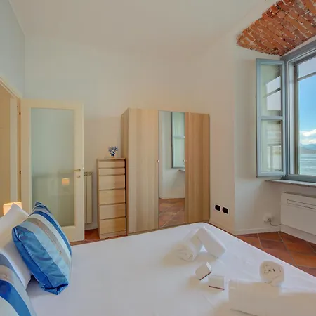 Daire Aparthotel Arona 4*