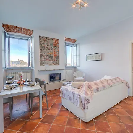 - Happy Apartment