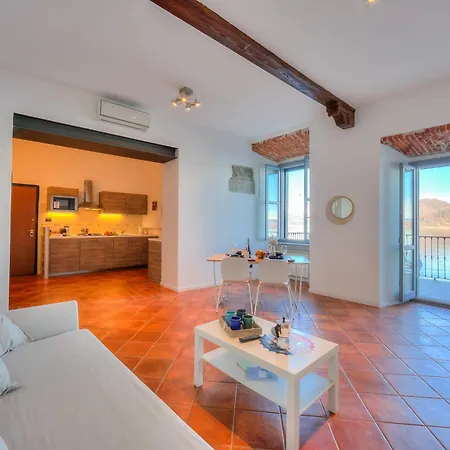 Aparthotel Arona Apartman 4*