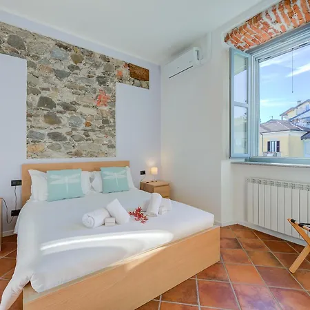 Aparthotel Arona Apartman 4*