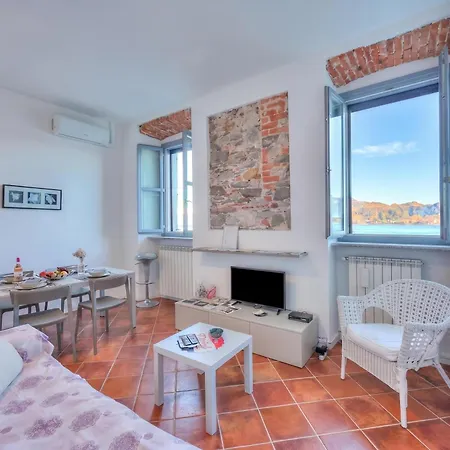 Aparthotel Arona