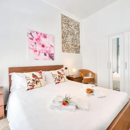 Aparthotel Arona 阿罗纳