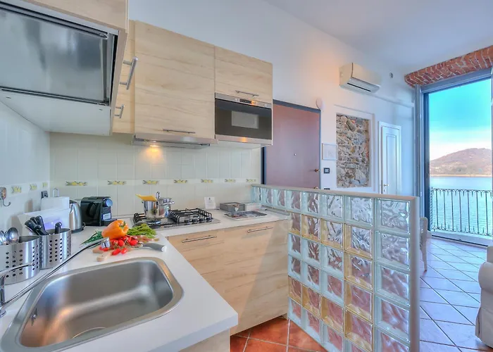 Aparthotel Arona Арона