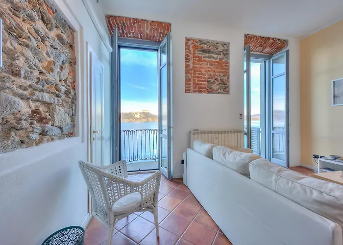 Aparthotel Arona Арона